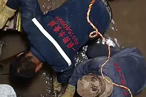 文昌电梯井堵漏施工视频
